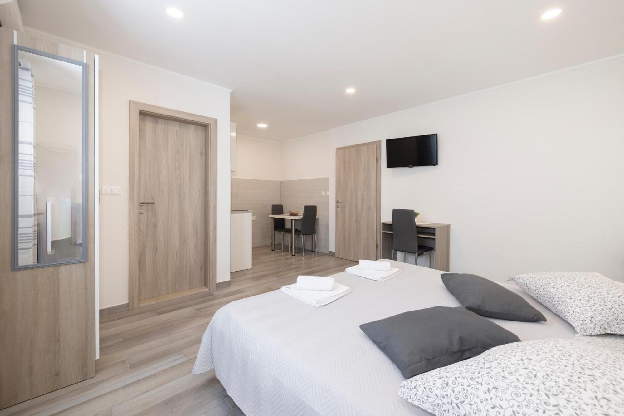 Apartmani Marta Tučepi Eksteriør bilde