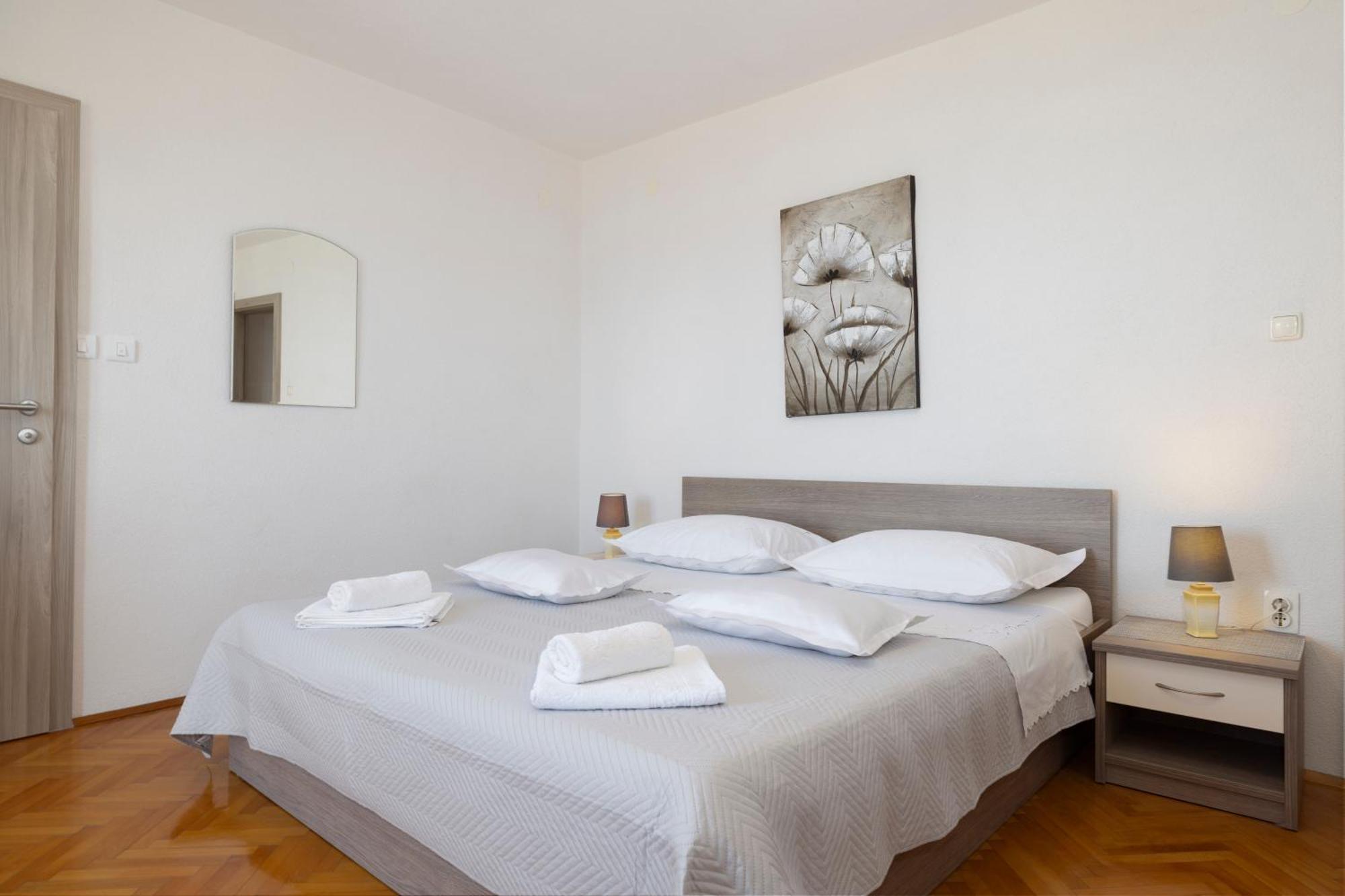 Apartmani Marta Tučepi Eksteriør bilde