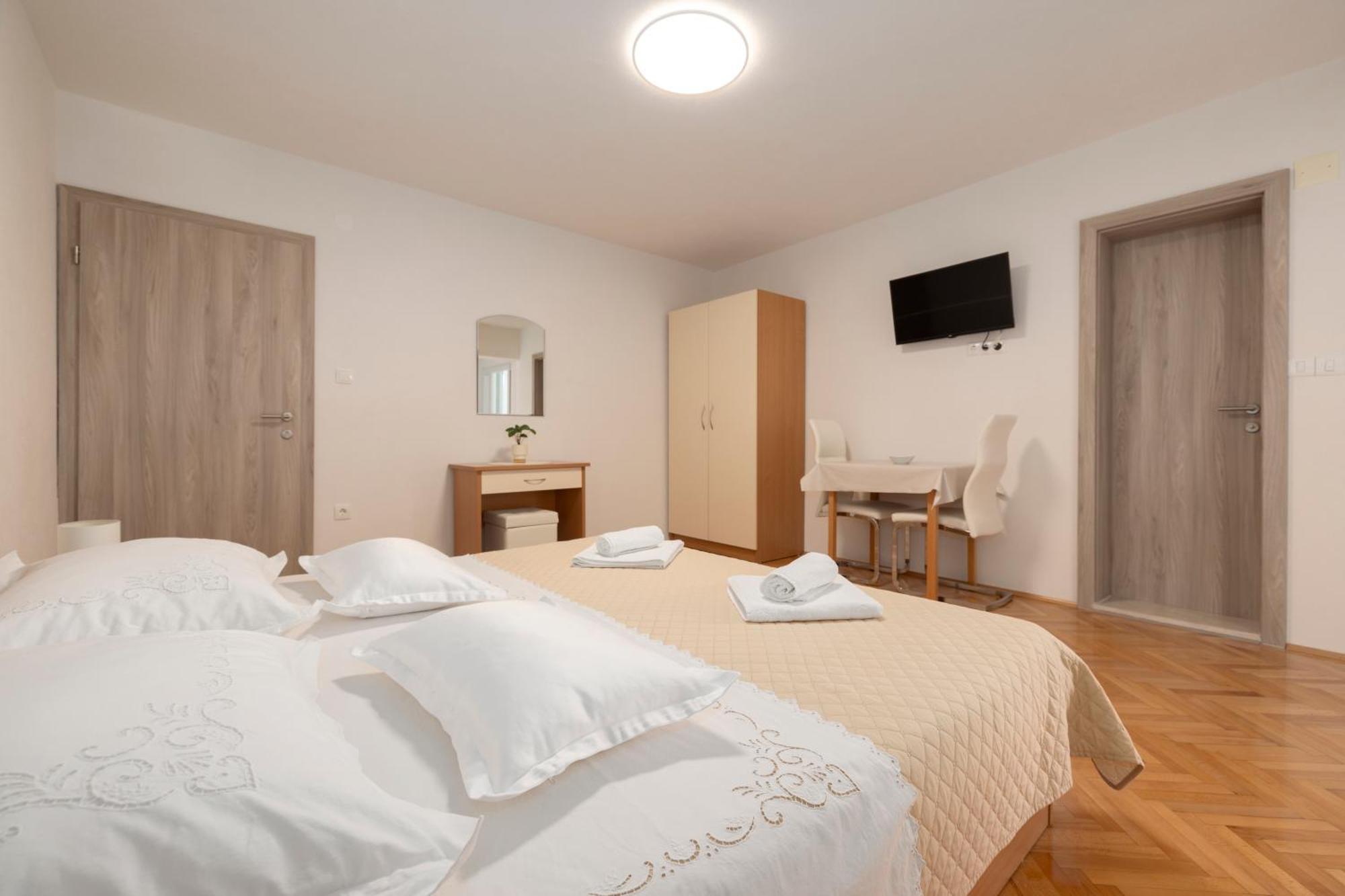 Apartmani Marta Tučepi Eksteriør bilde
