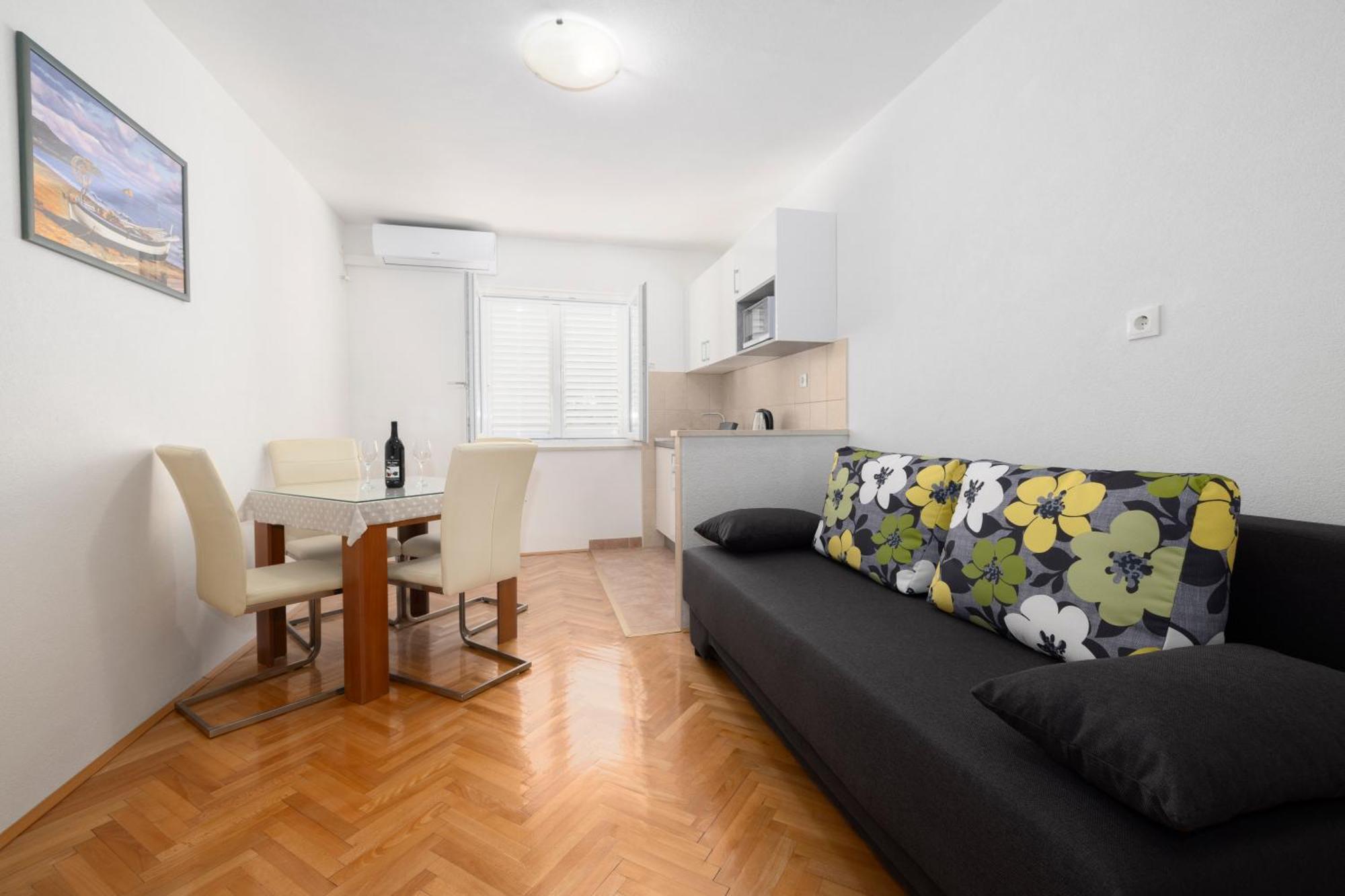 Apartmani Marta Tučepi Eksteriør bilde