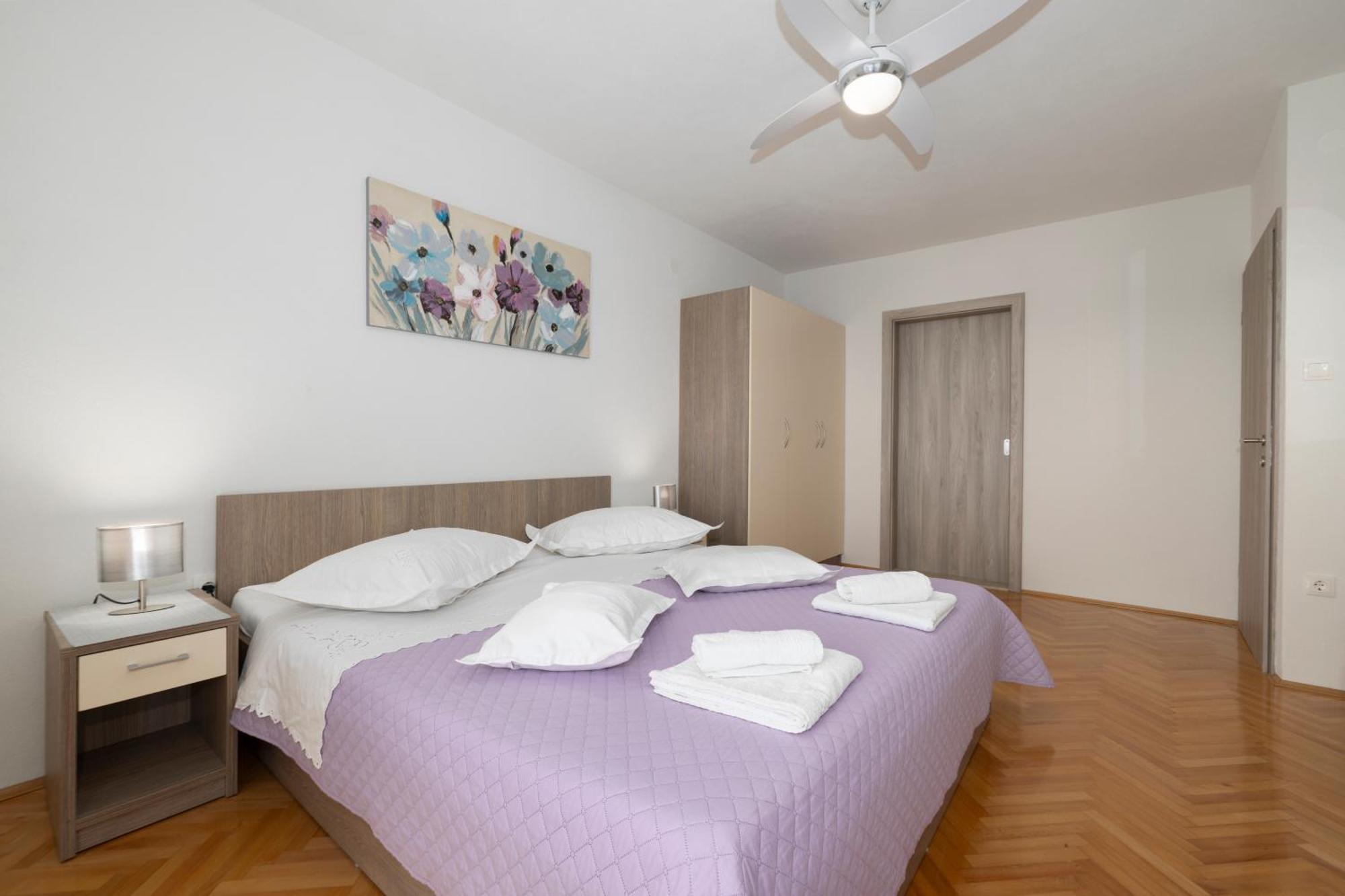 Apartmani Marta Tučepi Eksteriør bilde