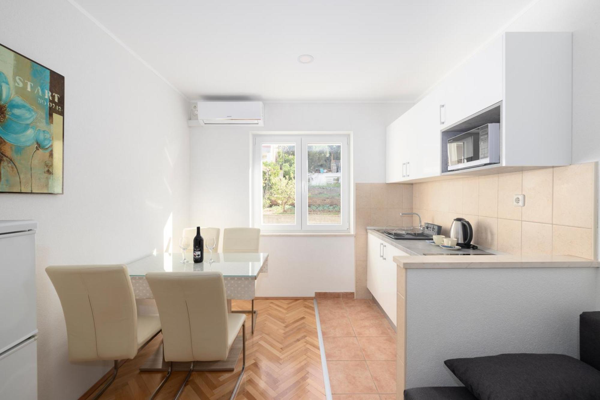 Apartmani Marta Tučepi Eksteriør bilde